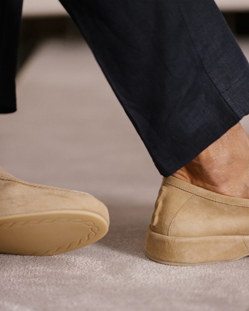 H24 Suede Beige